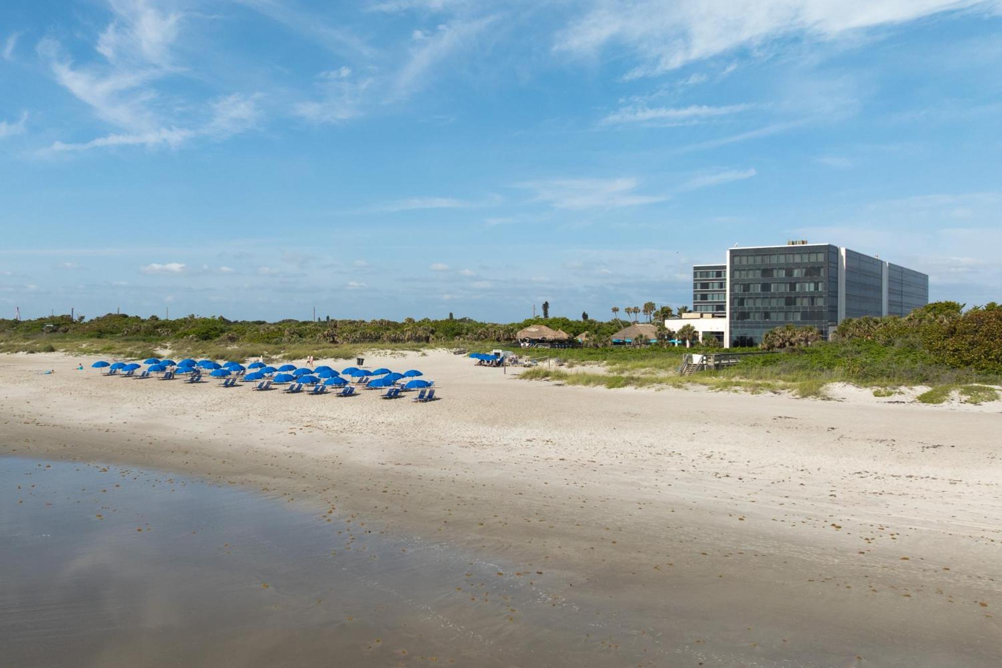 Hilton Cocoa Beach Oceanfront Exterior photo