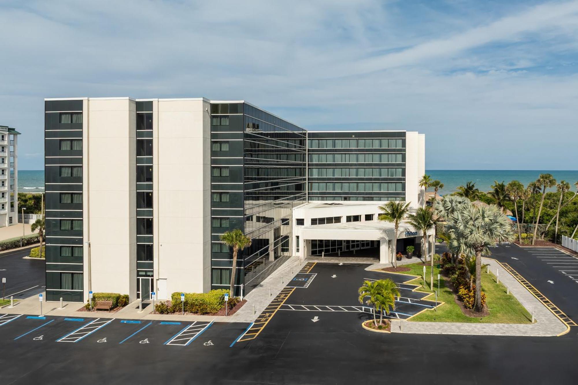 Hilton Cocoa Beach Oceanfront Exterior photo